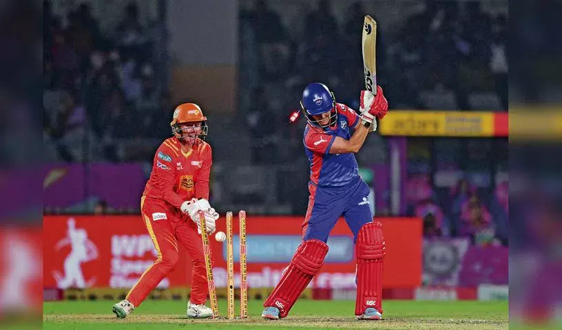 Sophie Devine’s के आखिरी ओवर में शानदार प्रदर्शन से गुजरात जायंट्स ने दिल्ली कैपिटल्स को हराया Sophie Devine’s के आखिरी ओवर में शानदार प्रदर्शन से गुजरात जायंट्स ने दिल्ली कैपिटल्स को हराया
