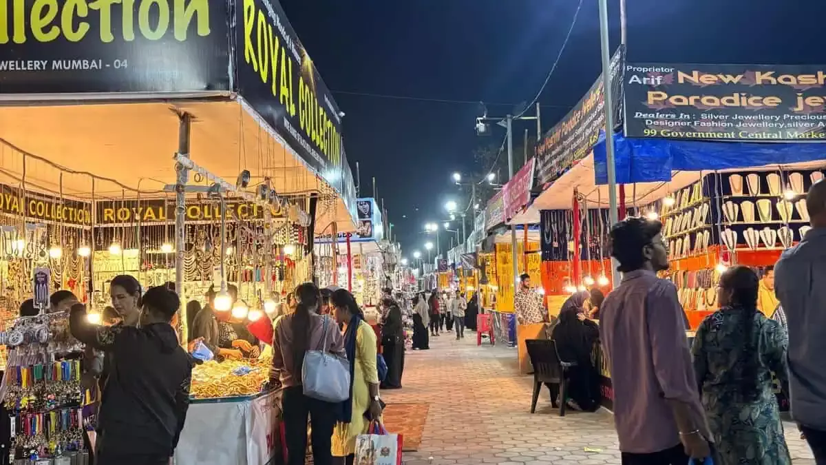Black marketing, losses: हैदराबाद के नुमाइश का दूसरा पहलू