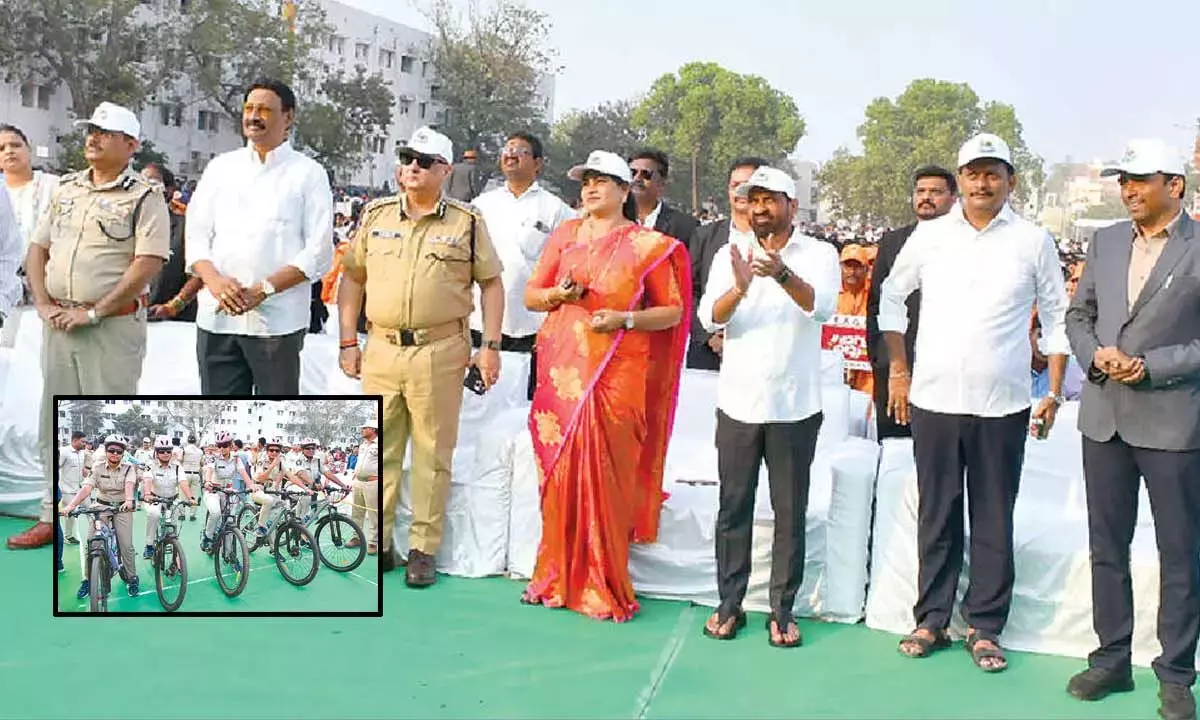 Andhra: नशा मुक्त एनटीआर जिला बनाने के लिए ड्रग्स पाई दंडयात्रा शुरू की गई