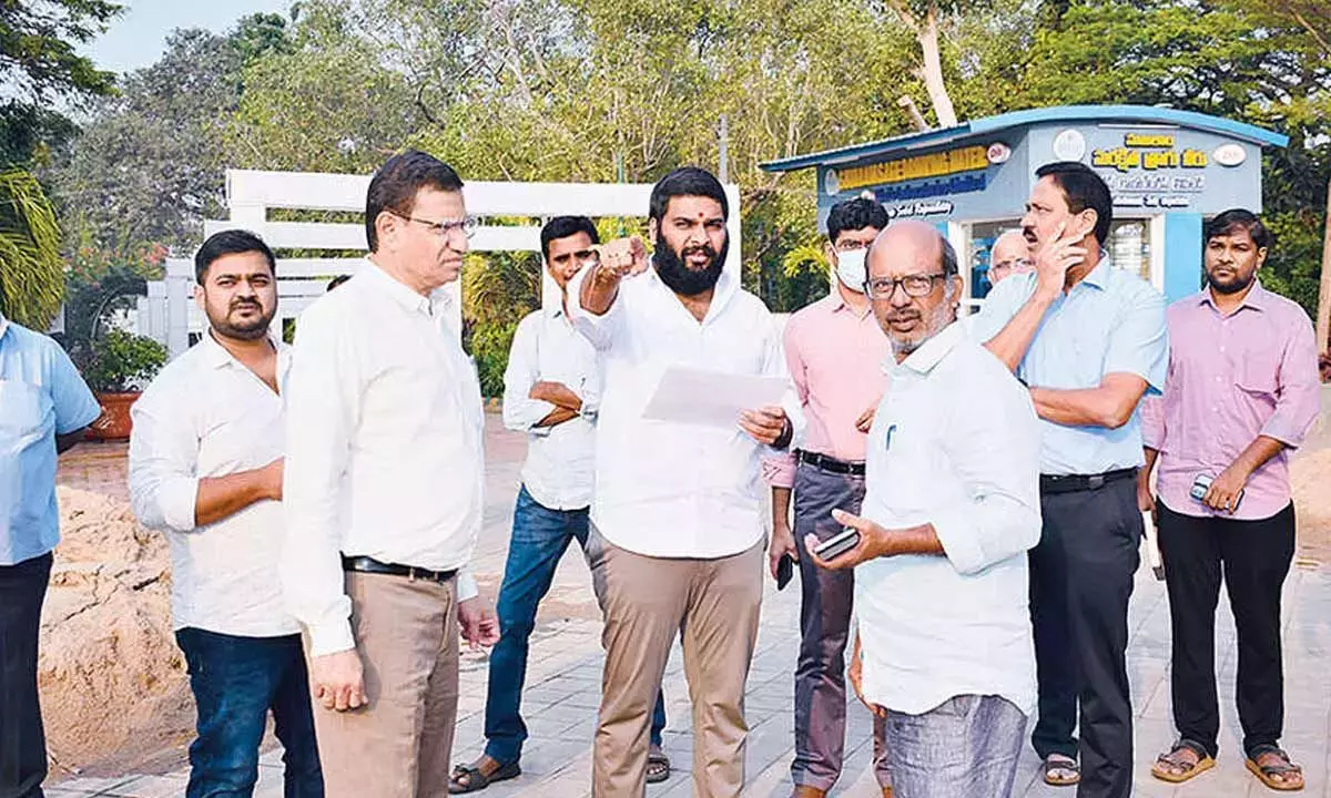 Andhra: फूलों का शो एक बड़ा आकर्षण होने वाला है