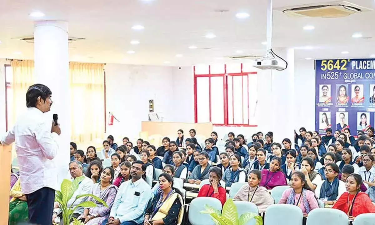 Andhra: एसटी युवाओं को सशक्त बनाने के लिए पांच दिवसीय कार्यशाला Andhra: एसटी युवाओं को सशक्त बनाने के लिए पांच दिवसीय कार्यशाला