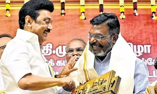 DMK गठबंधन में VK को और सीटें मिलेंगी: SS Balaji DMK गठबंधन में VK को और सीटें मिलेंगी: SS Balaji