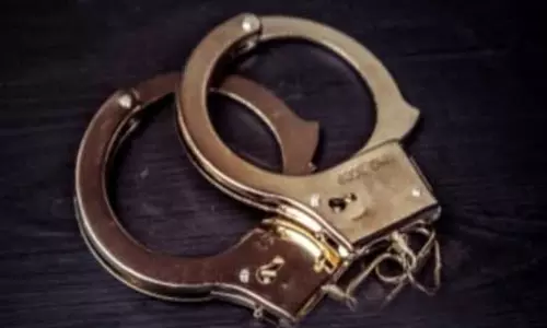 कानपुर और कासगंज में पुलिस मुठभेड़ में दो बदमाश गिरफ्तार कानपुर और कासगंज में पुलिस मुठभेड़ में दो बदमाश गिरफ्तार