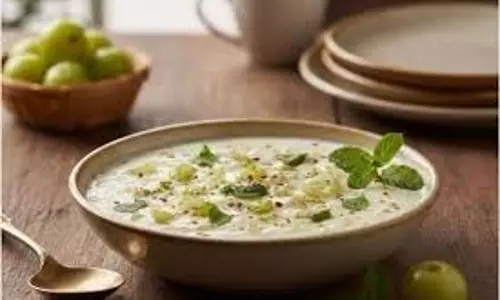 Amla Raita Recipe: सर्दियों में बनाएं आंवला से टेस्टी रायता, खाने का मजा होगा दोगुना Amla Raita Recipe: सर्दियों में बनाएं आंवला से टेस्टी रायता, खाने का मजा होगा दोगुना