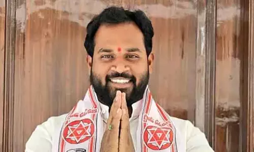जन सेना MLA का यौन दुराचार: बलात्कार, जबरन गर्भपात; महिला ने आरोप लगाया जन सेना MLA का यौन दुराचार: बलात्कार, जबरन गर्भपात; महिला ने आरोप लगाया