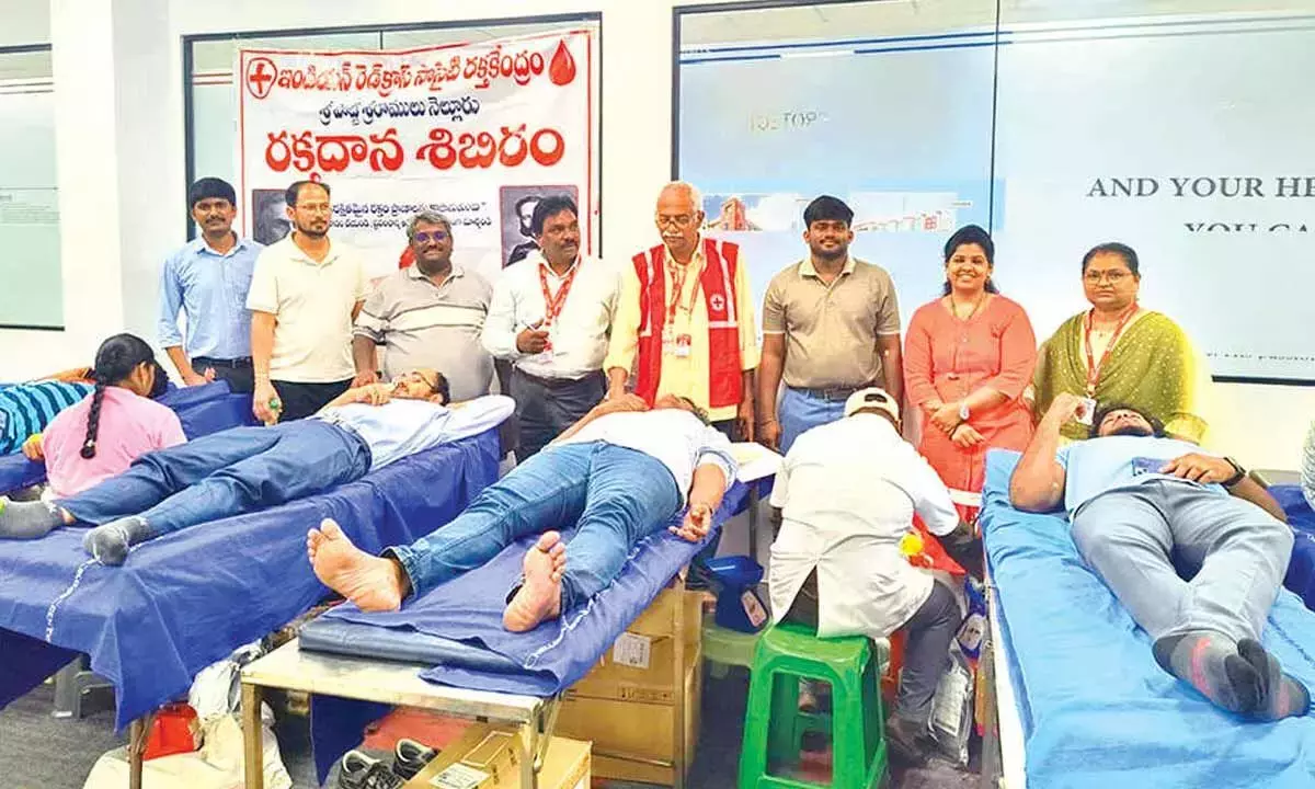 Andhra: श्री सिटी स्थित हैवल्स लॉयड ने रक्तदान शिविर का आयोजन किया Andhra: श्री सिटी स्थित हैवल्स लॉयड ने रक्तदान शिविर का आयोजन किया