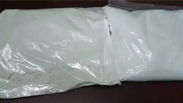 Kochi में एक विदेशी महिला को जानलेवा ड्रग्स मेथाक्वलोन के साथ गिरफ्तार किया गया Kochi में एक विदेशी महिला को जानलेवा ड्रग्स मेथाक्वलोन के साथ गिरफ्तार किया गया