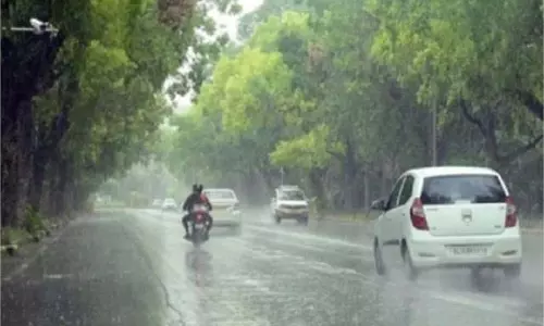 Chandigarh: भारी बारिश कारण गिरा पारा, अगले 3 दिनों के लिए धुंध का यैलो अलर्ट Chandigarh: भारी बारिश कारण गिरा पारा, अगले 3 दिनों के लिए धुंध का यैलो अलर्ट