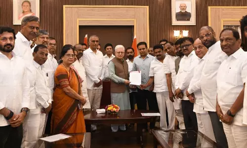 BRS ने सिंगरेनी में अनियमितताओं की जांच के लिए राज्यपाल से दखल देने की मांग की BRS ने सिंगरेनी में अनियमितताओं की जांच के लिए राज्यपाल से दखल देने की मांग की