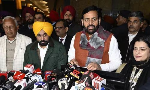 पंजाब, हरियाणा SYL विवाद को सुलझाने के लिए सेक्रेटरी-लेवल पैनल बनाएंगे पंजाब, हरियाणा SYL विवाद को सुलझाने के लिए सेक्रेटरी-लेवल पैनल बनाएंगे