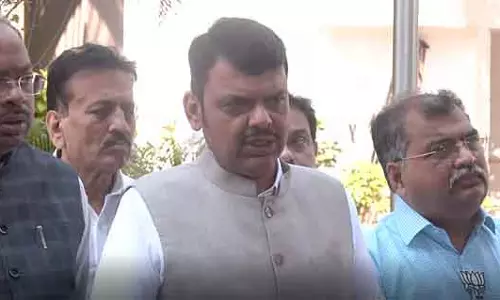 Maharashtra में 3 दिन का शोक मुख्यमंत्री बारामती पहुंचे Maharashtra में 3 दिन का शोक मुख्यमंत्री बारामती पहुंचे