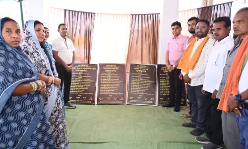 राजस्व मंत्री ने ग्राम भैंसा में कई विकास कार्यो का किया लोकार्पण और शिलान्यास राजस्व मंत्री ने ग्राम भैंसा में कई विकास कार्यो का किया लोकार्पण और शिलान्यास