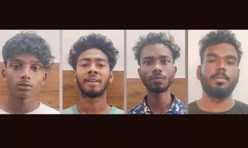 Arimpur में 16 साल के लड़के को बेरहमी से पीटने के आरोप में चार लोग गिरफ्तार। Arimpur में 16 साल के लड़के को बेरहमी से पीटने के आरोप में चार लोग गिरफ्तार।
