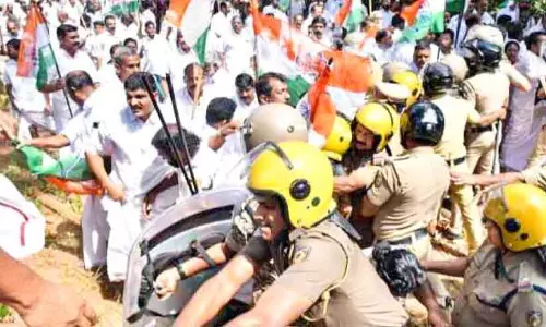कांग्रेस मार्च के दौरान झड़प, DCC अध्यक्ष घायल