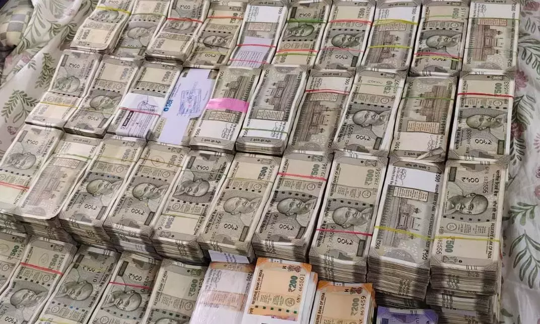 MLA की मां ने एक महिला के खिलाफ ₹25 करोड़ की जबरन वसूली की शिकायत दर्ज कराई