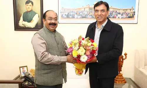 उप मुख्यमंत्री अरुण साव दिल्ली में केंद्रीय खेल मंत्री डॉ मनसुख मांडविया से मिले उप मुख्यमंत्री अरुण साव दिल्ली में केंद्रीय खेल मंत्री डॉ मनसुख मांडविया से मिले