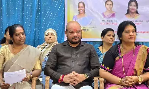 महिला कर्मचारियों के हितों की रक्षा के लिए एसोसिएशन बनाया गया: Veena Hosamani महिला कर्मचारियों के हितों की रक्षा के लिए एसोसिएशन बनाया गया: Veena Hosamani