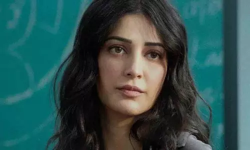 दुलकर सलमान की फिल्म Akashamlo Oktaara से श्रुति हासन का फर्स्ट लुक जारी दुलकर सलमान की फिल्म Akashamlo Oktaara से श्रुति हासन का फर्स्ट लुक जारी