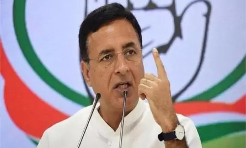 Chandigarh: रणदीप सुरजेवाला का केंद्र पर बड़ा हमला Chandigarh: रणदीप सुरजेवाला का केंद्र पर बड़ा हमला