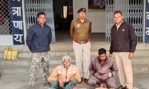 गांजा तस्कर, शराब कोचिया और जुआरी गिरफ्तार गांजा तस्कर, शराब कोचिया और जुआरी गिरफ्तार
