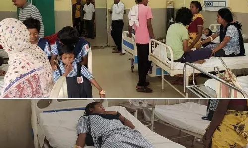 Gadchiroli के सरकारी आश्रम स्कूल में 60 छात्र ज़हरीले खाने से बीमार पड़े Gadchiroli के सरकारी आश्रम स्कूल में 60 छात्र ज़हरीले खाने से बीमार पड़े