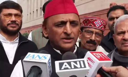 ग्राम जी अधिनियम बजट से समझौता करता है, उत्तर प्रदेश में रोजगार पर असर डालेगा: Akhilesh Yadav