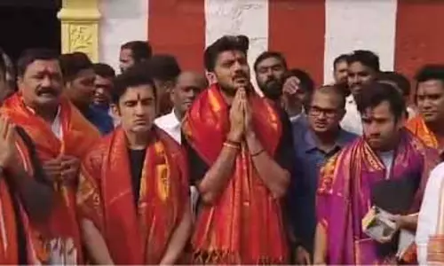भारतीय क्रिकेट टीम के खिलाड़ियों ने सिम्हाचलम स्थित श्री वराह लक्ष्मी नरसिम्हा स्वामी मंदिर में की पूजा-अर्चना