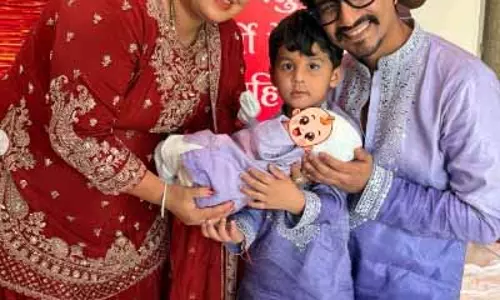 भारती सिंह ने रिवील किया दूसरे बेटे का नाम, नामकरण संस्कार की तस्वीरें की शेयर भारती सिंह ने रिवील किया दूसरे बेटे का नाम, नामकरण संस्कार की तस्वीरें की शेयर