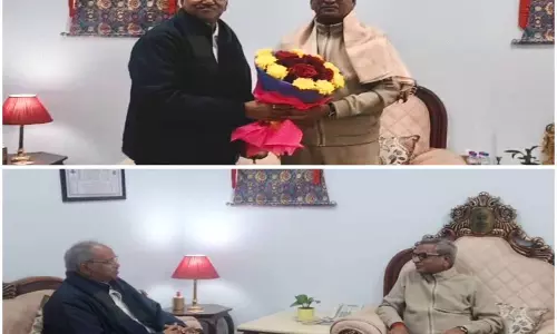 सांसद बृजमोहन अग्रवाल ने सिक्किम हाउस में राज्यपाल माथुर से मुलाकात की सांसद बृजमोहन अग्रवाल ने सिक्किम हाउस में राज्यपाल माथुर से मुलाकात की