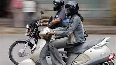 RTA ने कैंपस से हेलमेट नियम लागू करने को कहा RTA ने कैंपस से हेलमेट नियम लागू करने को कहा