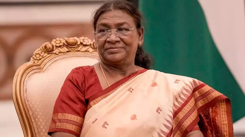 राष्ट्रपति द्रौपदी मुर्मू 7 फरवरी को आ रही जगदलपुर राष्ट्रपति द्रौपदी मुर्मू 7 फरवरी को आ रही जगदलपुर