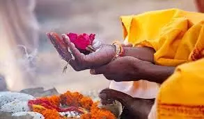 Magh Purnima 2026: पितृ दोष दूर करने के लिए माघी पूर्णिमा के दिन करें आसान उपाय Magh Purnima 2026: पितृ दोष दूर करने के लिए माघी पूर्णिमा के दिन करें आसान उपाय
