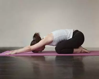 Yoga Tips: सिरदर्द की समस्या से रहते हैं परेशान तो करें ये तीन योगासन, जल्द मिलेगा आराम Yoga Tips: सिरदर्द की समस्या से रहते हैं परेशान तो करें ये तीन योगासन, जल्द मिलेगा आराम