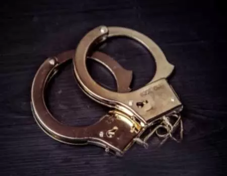 कानपुर और कासगंज में पुलिस मुठभेड़ में दो बदमाश गिरफ्तार कानपुर और कासगंज में पुलिस मुठभेड़ में दो बदमाश गिरफ्तार