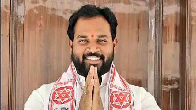 जन सेना MLA का यौन दुराचार: बलात्कार, जबरन गर्भपात; महिला ने आरोप लगाया जन सेना MLA का यौन दुराचार: बलात्कार, जबरन गर्भपात; महिला ने आरोप लगाया