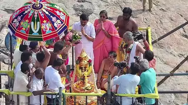 Karur में वेंकटरमण स्वामी मंदिर में कुंभाभिषेकम Karur में वेंकटरमण स्वामी मंदिर में कुंभाभिषेकम