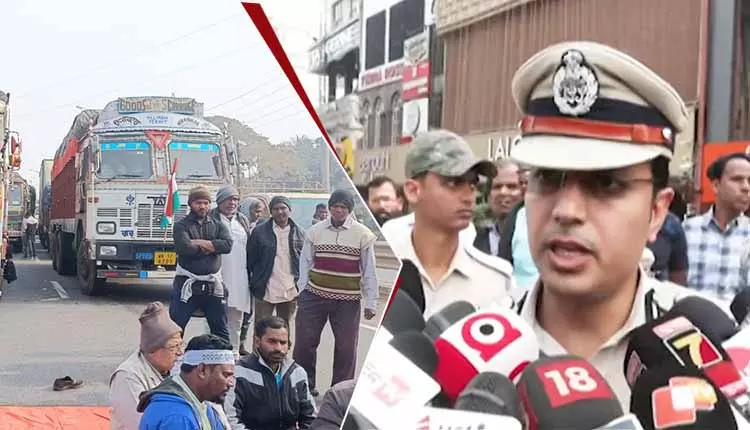 NKS के बुलाए बंद के दौरान भुवनेश्वर में 50 से ज़्यादा प्रदर्शनकारी हिरासत में लिए गए NKS के बुलाए बंद के दौरान भुवनेश्वर में 50 से ज़्यादा प्रदर्शनकारी हिरासत में लिए गए