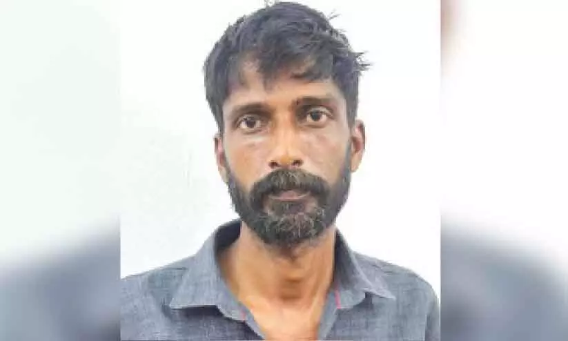 Kerala : कई मामलों में आरोपी 66 सोने के गहनों के साथ गिरफ्तार Kerala : कई मामलों में आरोपी 66 सोने के गहनों के साथ गिरफ्तार