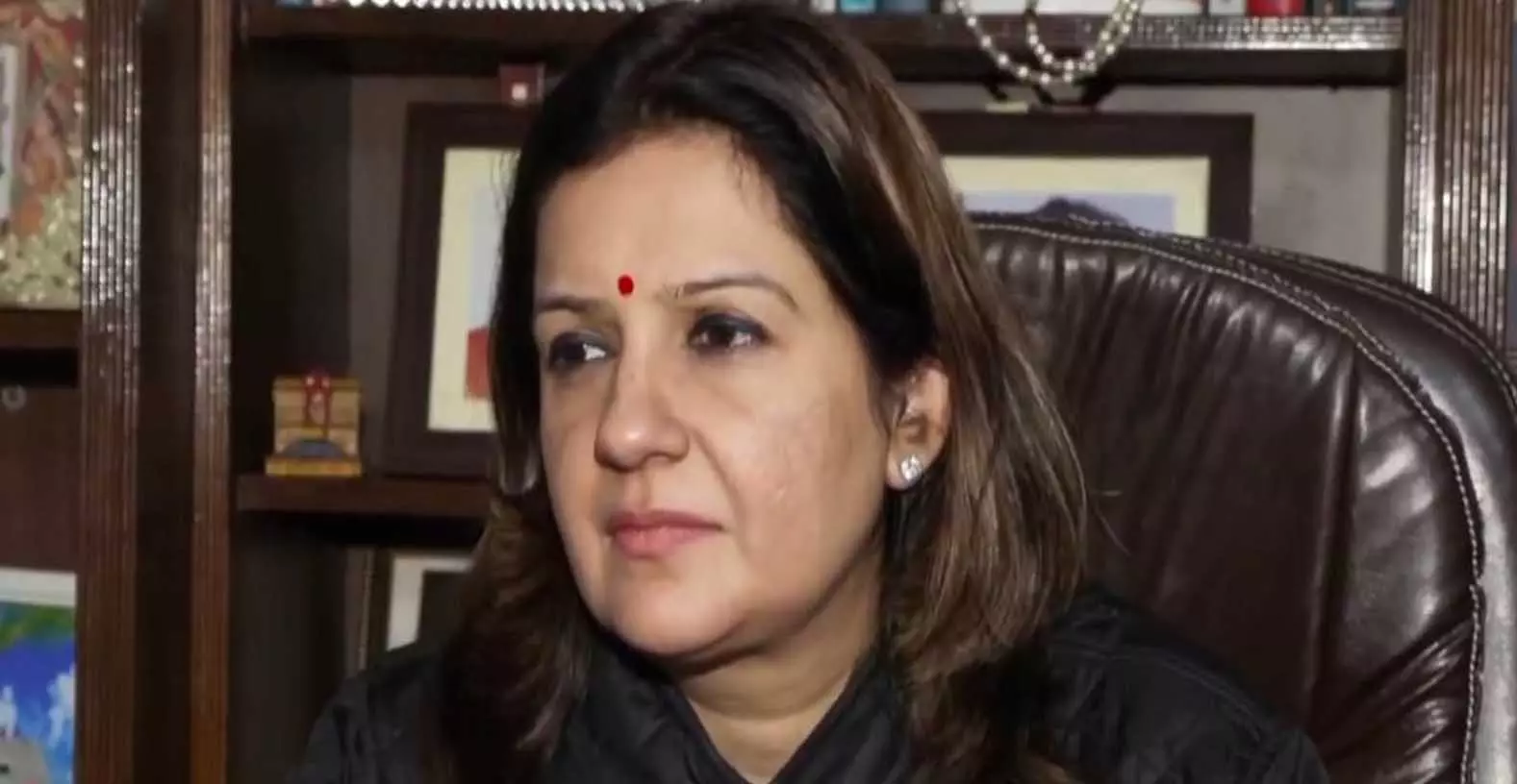 यूबीटी सेना MP प्रियंका चतुर्वेदी ने भारत-ईयू मुक्त व्यापार समझौते का स्वागत किया यूबीटी सेना MP प्रियंका चतुर्वेदी ने भारत-ईयू मुक्त व्यापार समझौते का स्वागत किया