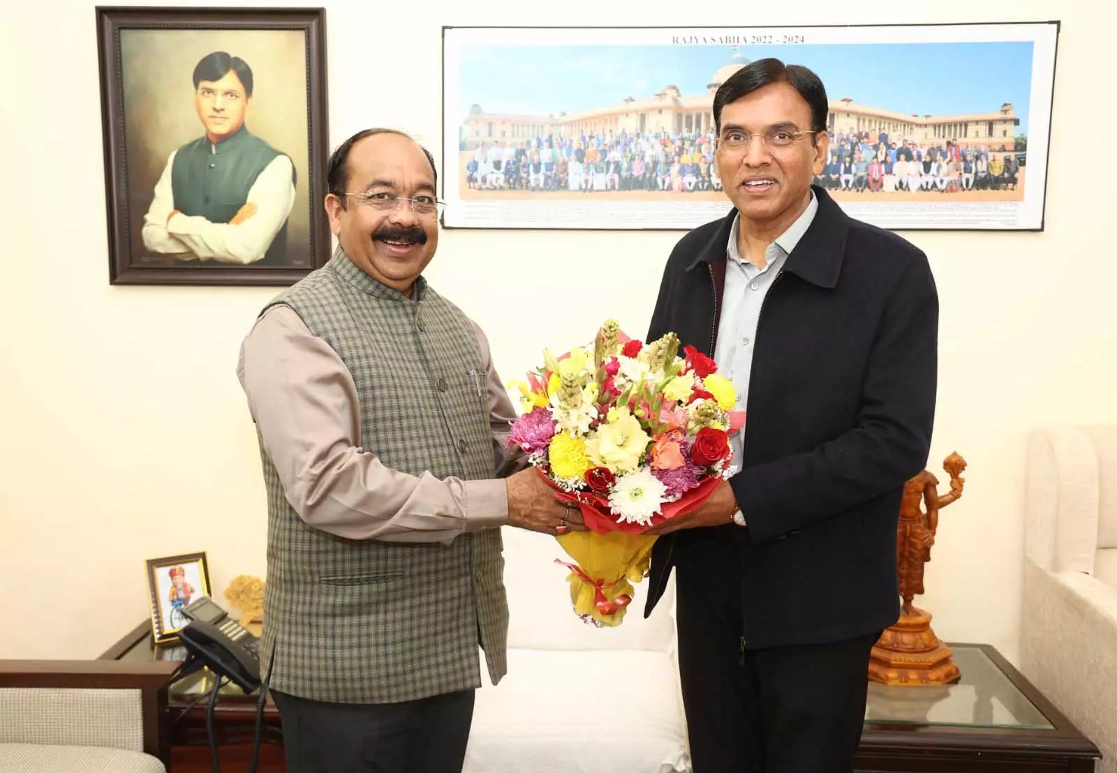 उप मुख्यमंत्री अरुण साव दिल्ली में केंद्रीय खेल मंत्री डॉ मनसुख मांडविया से मिले उप मुख्यमंत्री अरुण साव दिल्ली में केंद्रीय खेल मंत्री डॉ मनसुख मांडविया से मिले