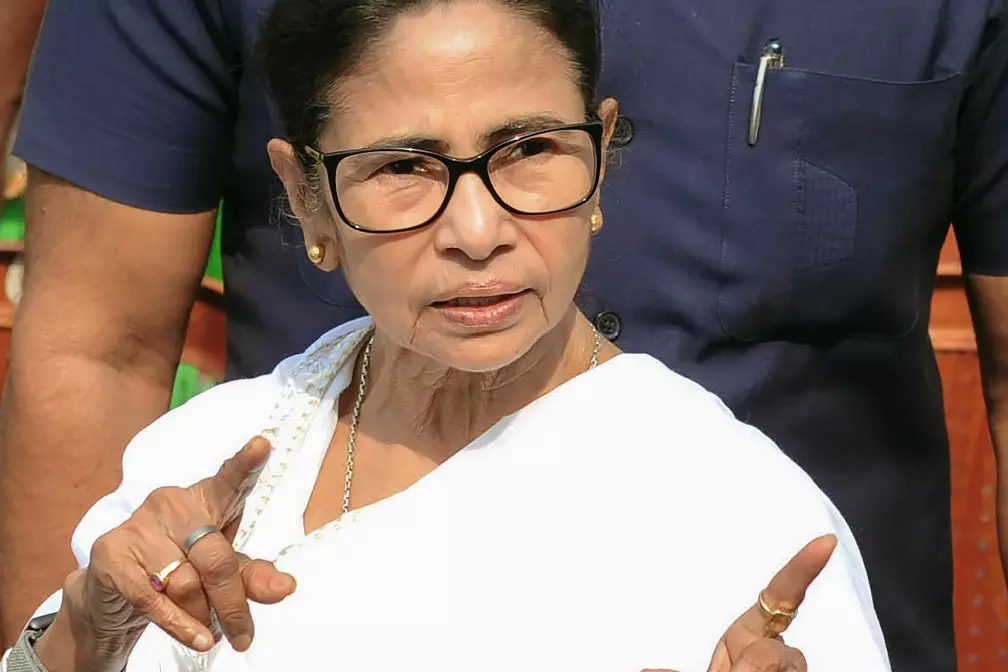 Mamata सरकार बंगाल विधानसभा सत्र में ED, CBI की निंदा करने के लिए प्रस्ताव लाएगी Mamata सरकार बंगाल विधानसभा सत्र में ED, CBI की निंदा करने के लिए प्रस्ताव लाएगी