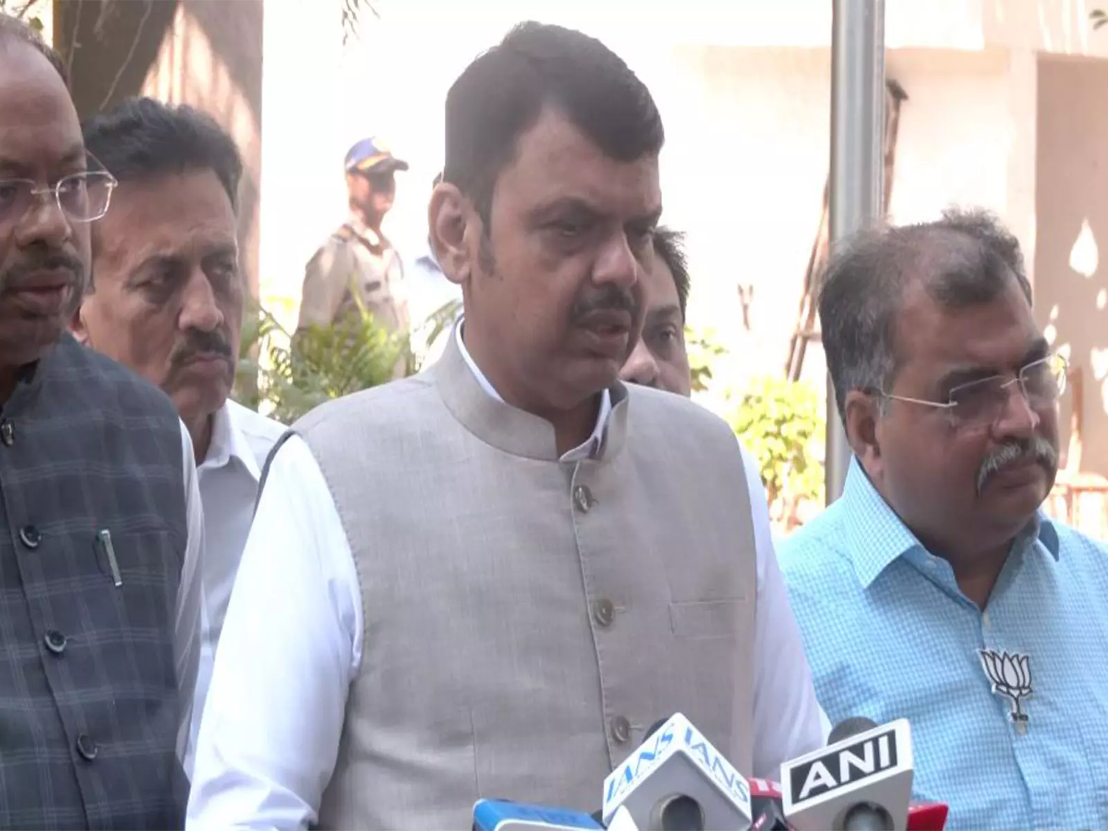CM ने अजीत पवार के निधन पर सार्वजनिक अवकाश और तीन दिन के शोक की घोषणा की CM ने अजीत पवार के निधन पर सार्वजनिक अवकाश और तीन दिन के शोक की घोषणा की