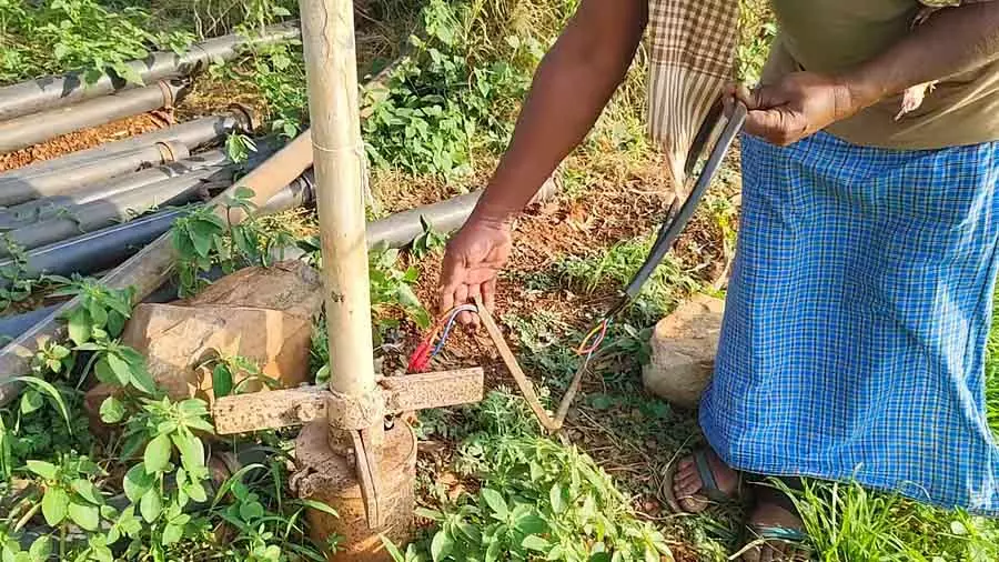 Ittigi में लाखों रुपये का तार चोरी: किसानों के लिए बड़ी मुसीबत Ittigi में लाखों रुपये का तार चोरी: किसानों के लिए बड़ी मुसीबत