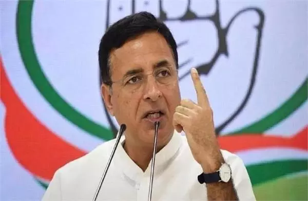 Chandigarh: रणदीप सुरजेवाला का केंद्र पर बड़ा हमला Chandigarh: रणदीप सुरजेवाला का केंद्र पर बड़ा हमला