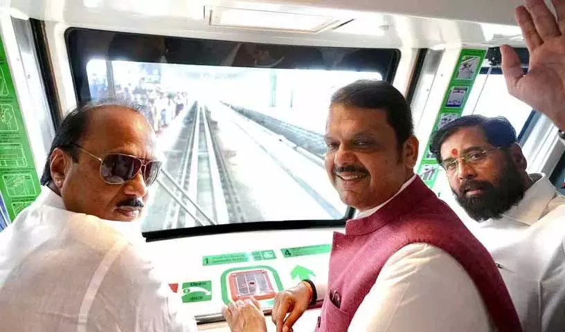 फडणवीस ने कहा कि Ajit Pawar के रूप में महाराष्ट्र ने एक मज़बूत नेता खो दिया फडणवीस ने कहा कि Ajit Pawar के रूप में महाराष्ट्र ने एक मज़बूत नेता खो दिया