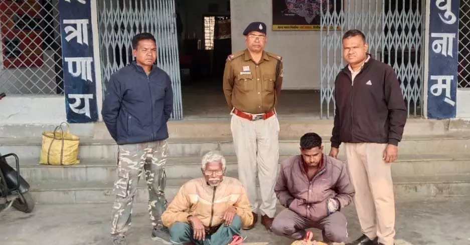 गांजा तस्कर, शराब कोचिया और जुआरी गिरफ्तार गांजा तस्कर, शराब कोचिया और जुआरी गिरफ्तार