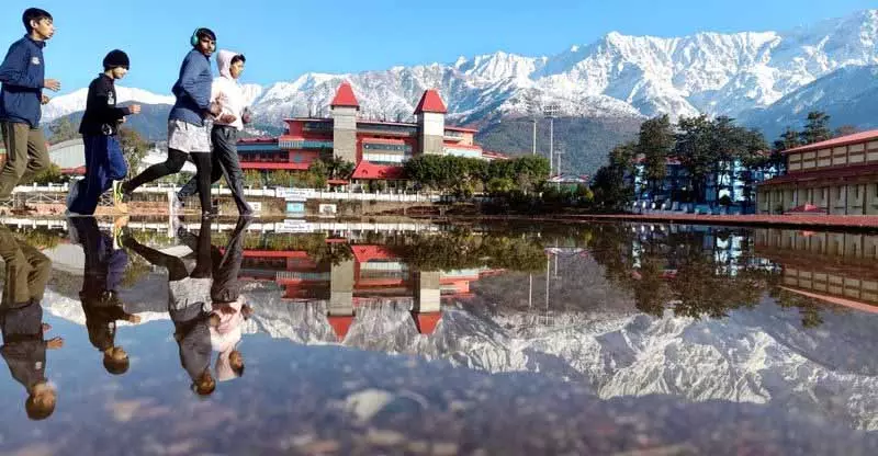 Himachal में ताज़ा बर्फबारी और बारिश हुई Himachal में ताज़ा बर्फबारी और बारिश हुई