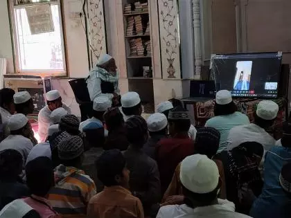 मदरसा छात्रों को ADG ट्रेनिंग ने कुरान और गीता पढ़ने की प्रेरणा दी मदरसा छात्रों को ADG ट्रेनिंग ने कुरान और गीता पढ़ने की प्रेरणा दी