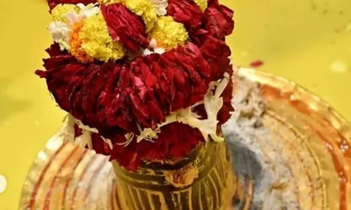 शुक्र प्रदोष व्रत: महादेव-माता पार्वती की कृपा प्राप्ति का विशेष दिन, नोट कर लें शुभ मुहूर्त शुक्र प्रदोष व्रत: महादेव-माता पार्वती की कृपा प्राप्ति का विशेष दिन, नोट कर लें शुभ मुहूर्त