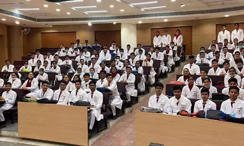 MBBS इंटर्न ने राज्य सेवा बॉन्ड पॉलिसी पर स्पष्टता की मांग की।